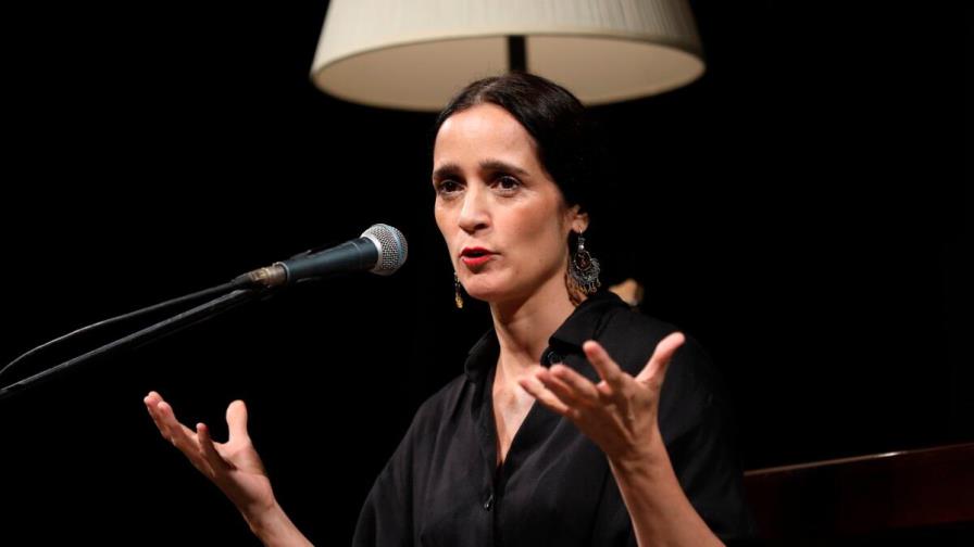 “Soy demasiado normal”, dice Julieta Venegas al regresar a Miami