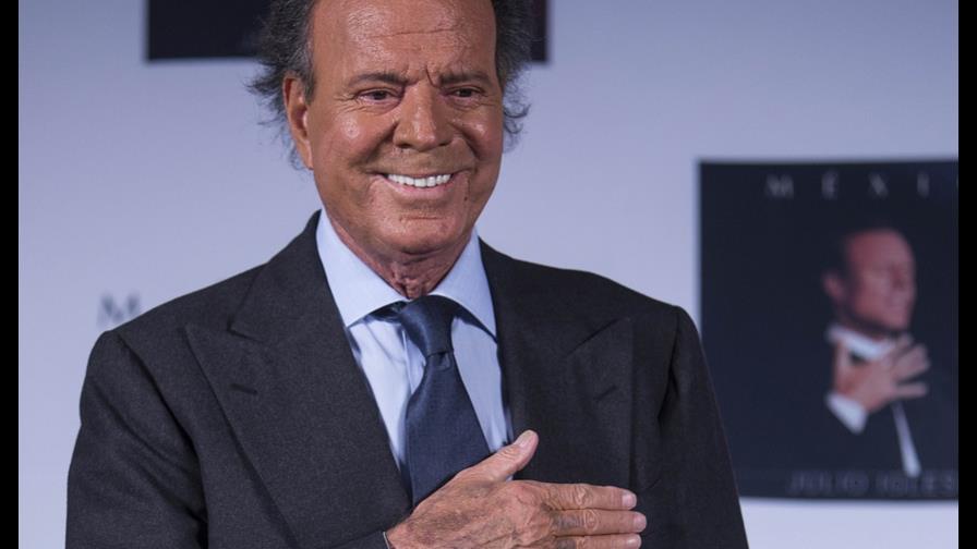 Julio Iglesias no se someterá a prueba de ADN, por el momento