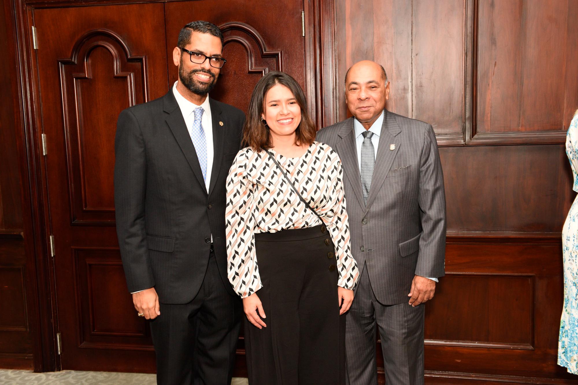 Julio José Rojas, Juliana Laguna Trujillo y Milton Ray Guevara.