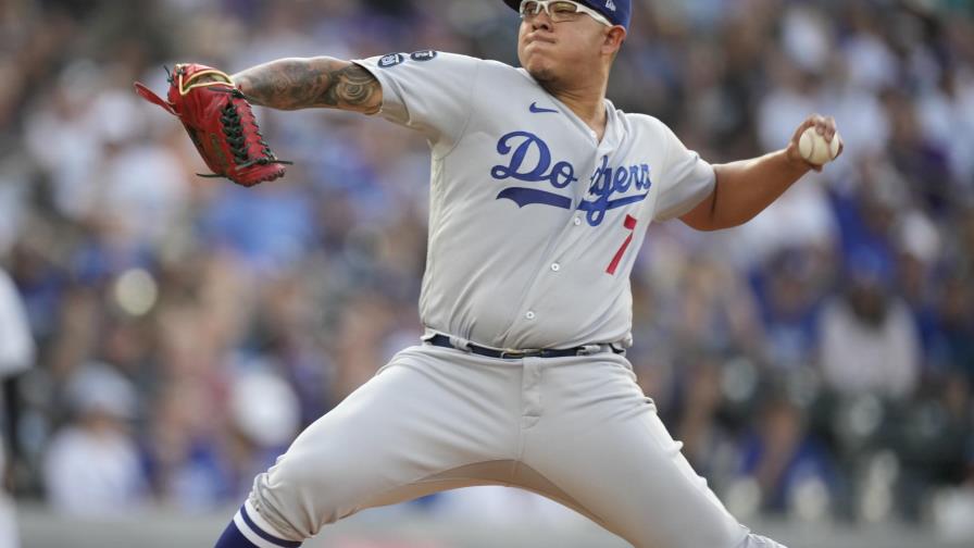 Urías y Smith guían a Dodgers a triunfo sobre Rockies