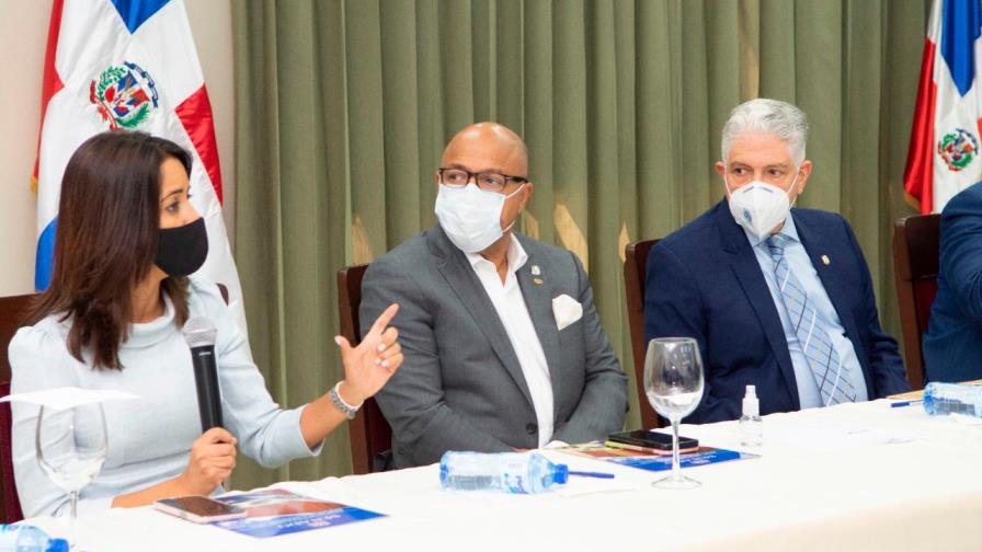 Indotel presenta proyectos de conectividad para la transformación digital de la RD