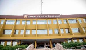 Junta Central Electoral dispone entregar cédulas a menores desde los 12 años