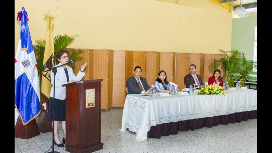 Partidos y sociedad civil piden ratificar miembros de 12 juntas electorales Partidos y sociedad civil piden ratificar miembros de 12 juntas electorales