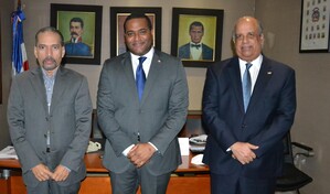 Juan Pablo Uribe toma posesi&oacute;n en Efem&eacute;rides Patrias
