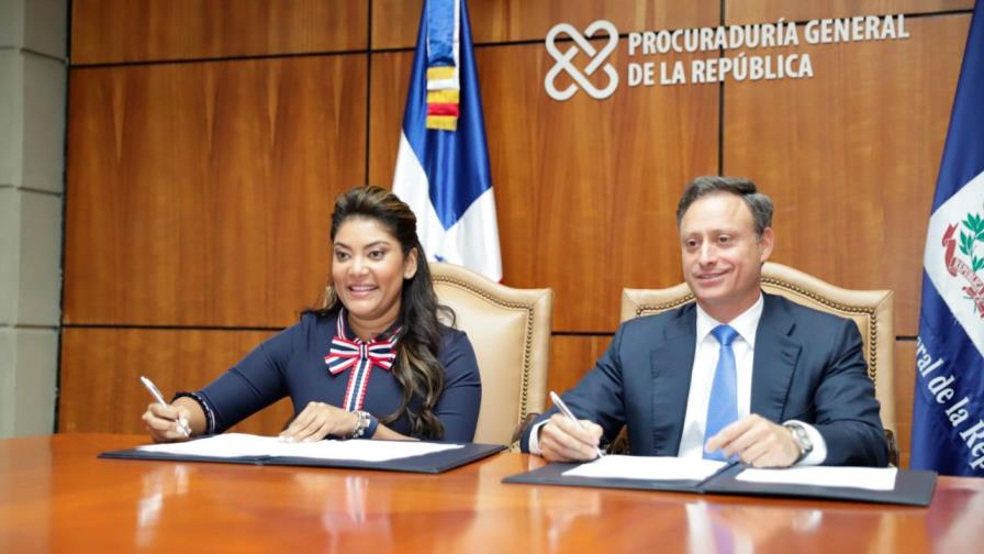 Firman convenio para impulsar educación de jóvenes sobrevivientes de violencia Firman convenio para impulsar educación de jóvenes sobrevivientes de violencia