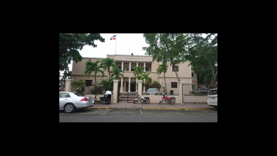 Se zafó un disparo en juzgado de paz del Ensanche La Fe