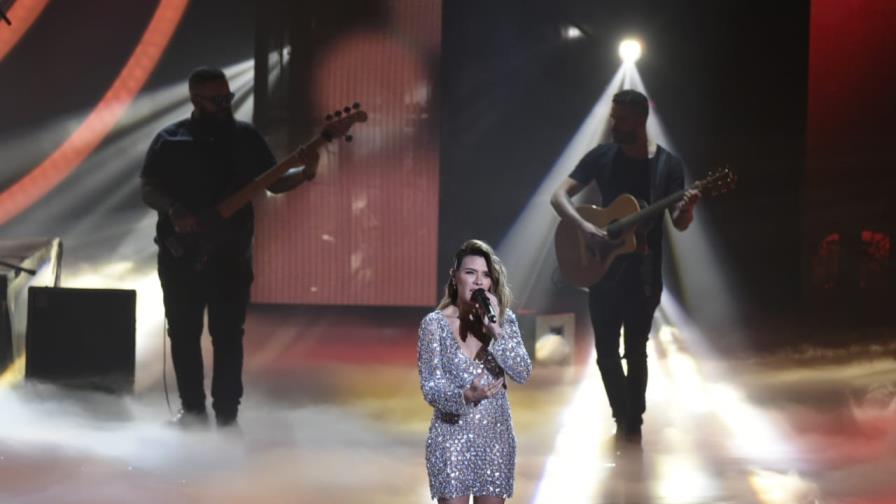 Derroche romántico de    la boricua Kany García