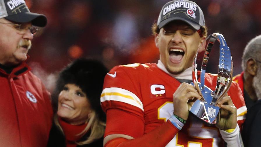 Chiefs y Mahomes acuerdan extensión de contrato por 10 años y 503 millones de dólares