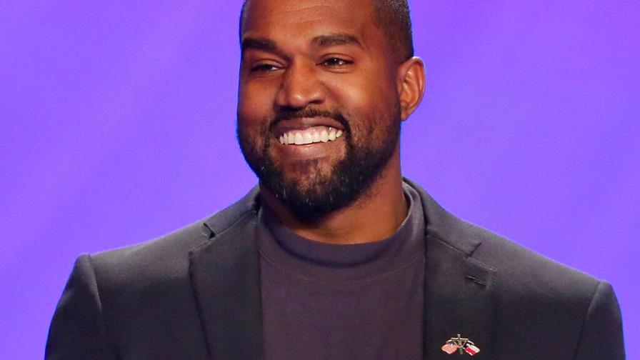 Kanye West protesta en Chicago, dona $2 millones a víctimas