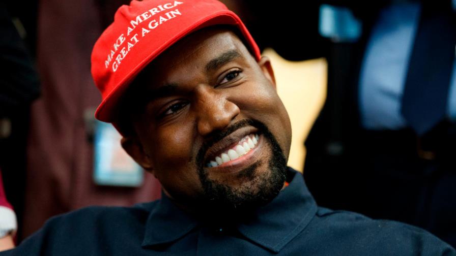 Kanye West se queda corto en firmas para candidatura
Kanye West.