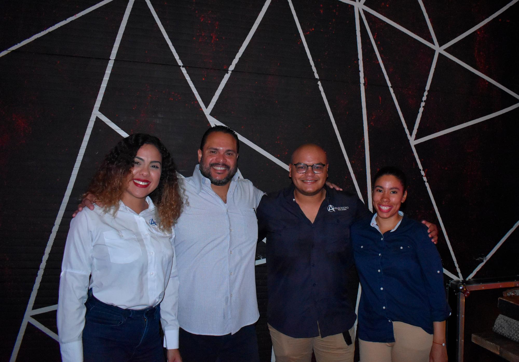 Karelys Martínez, Manuel Díaz, Jean Cortorreal y Cristina Morillo