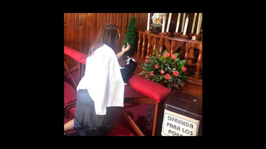 Tras salvarse de accidente, diputada Karen Ricardo agradece a Dios Tras salvarse de accidente, diputada Karen Ricardo agradece a Dios