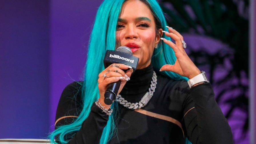 “Te tienes que despertar diciendo soy la fucking número uno”, dice Karol G