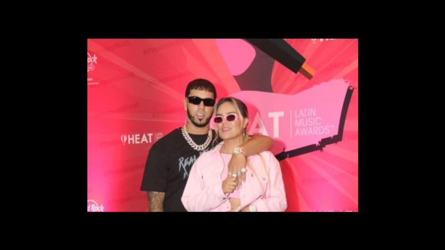 Karol G contó que terminó su romance con Anuel AA por WhatsApp Karol G contó que terminó su romance con Anuel AA por WhatsApp