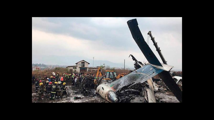 Un avión de pasajeros se estrella en Afganistán y no deja supervivientes