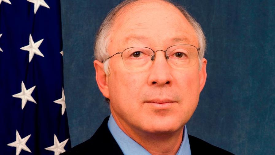 El Senado de EE.UU. confirma a Ken Salazar como nuevo embajador en México