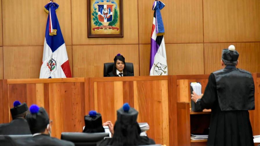 Adán Cáceres interpone denuncia contra jueza Kenya Romero por presunta parcialidad