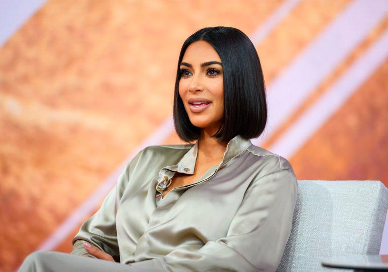 Tras varios intentos Kim Kardashian aprueba examen para convertirse en abogada