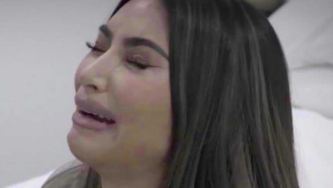 Kim Kardashian llora al hablar de su divorcio: Me siento una fracasada
