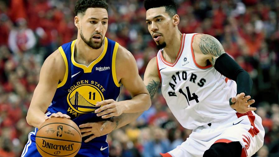 Los Warriors igualan la final 1-1 contra los Raptors