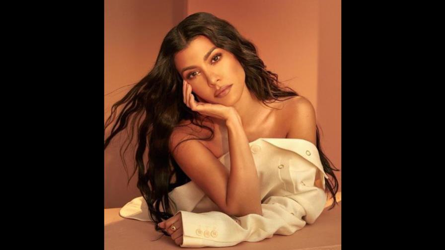 Kourtney Kardashian revela su secreto para lucir una melena radiante en cuarentena
