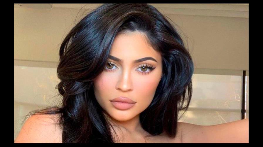 Labios carnosos en minutos con este truco casero