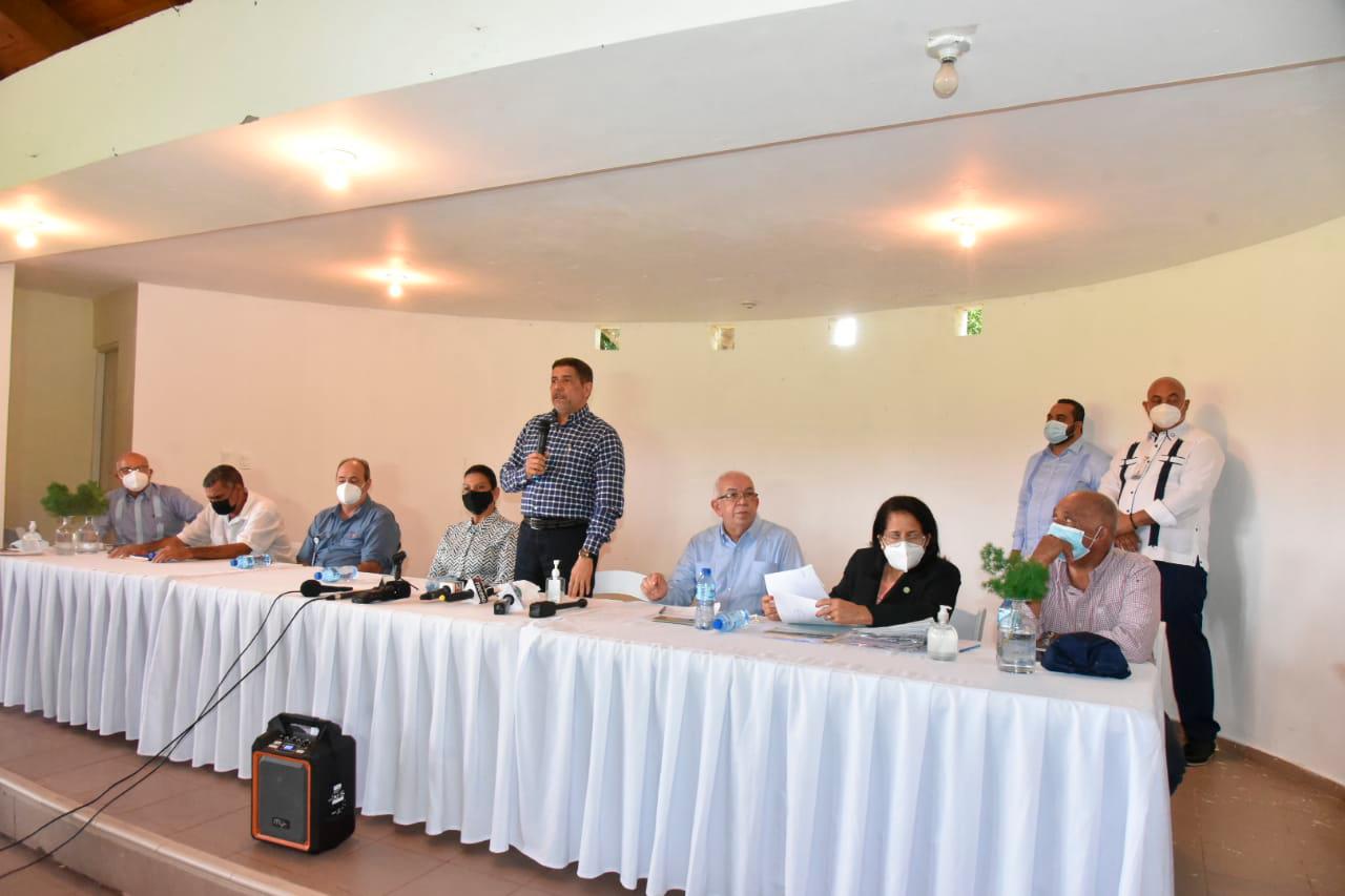 Cruz garantizó que el Gobierno compensará a los productores afectados. 