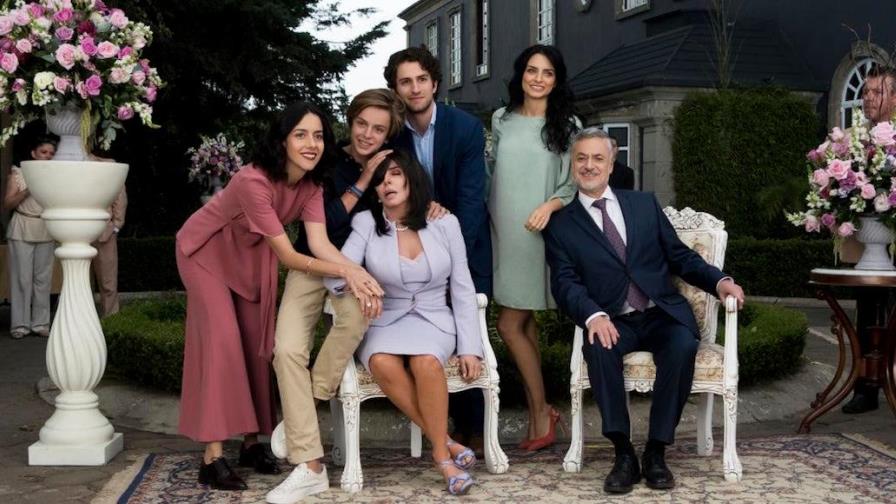 Revelan “teaser” de segunda temporada de “La Casa de las Flores”