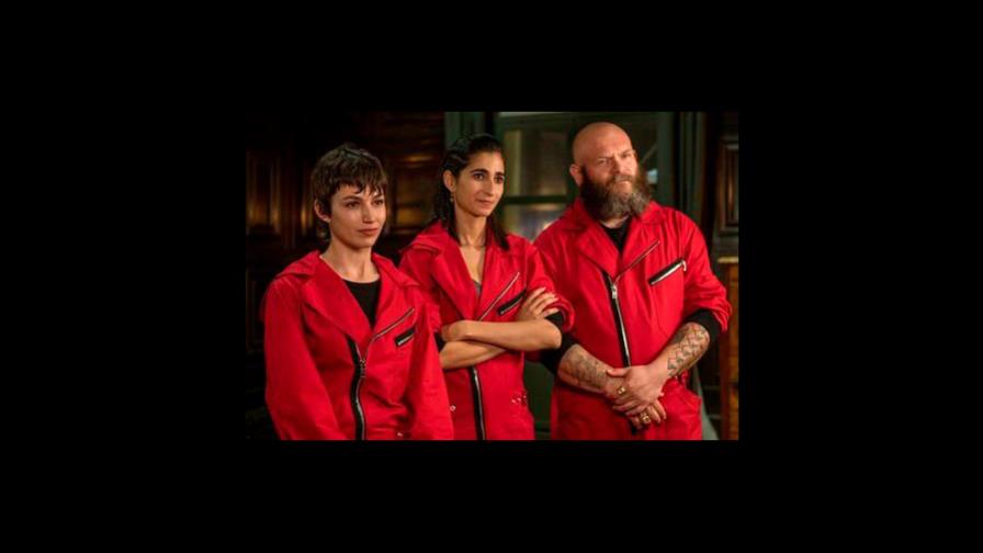 “La casa de papel” arrasa en los XXI Premios Iris de la Televisión “La casa de papel” arrasa en los XXI Premios Iris de la Televisión