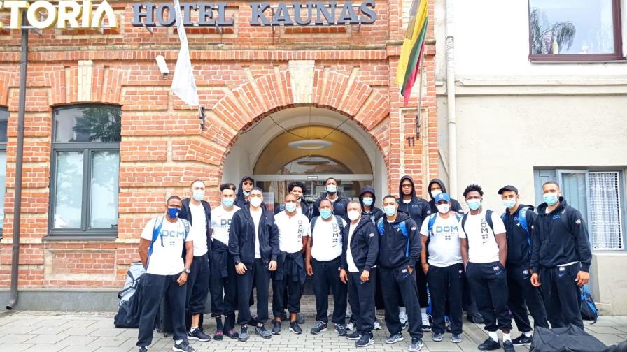 Selección baloncesto dominicana ya está en Lituania para repechaje Olímpico