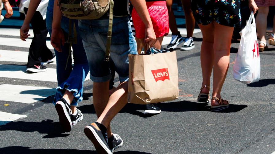 La economía de EEUU creció un 1,6 % en el primer trimestre del año La economía de EEUU creció un 1,6 % en el primer trimestre del año