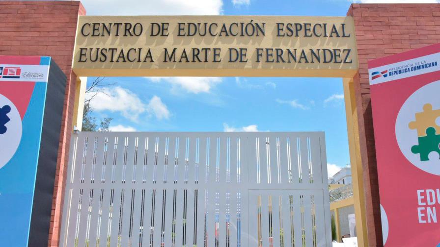 Minerd benefició a más de 578 mil 360 estudiantes con condiciones especiales 