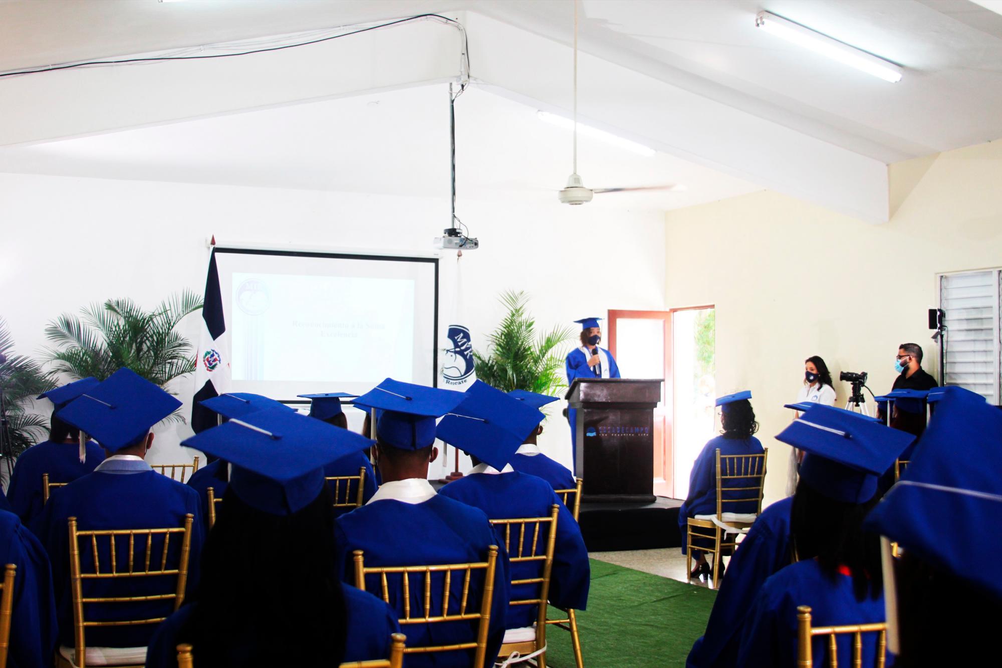 La graduación de Fundación MIR se realizó con los padres e invitados de manera virtual