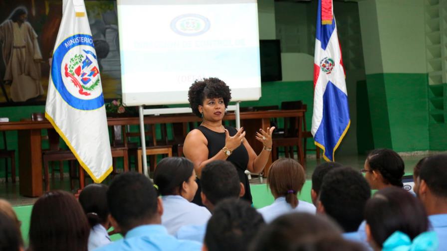Interior y Policía inicia campaña de prevención de uso de fuegos artificiales