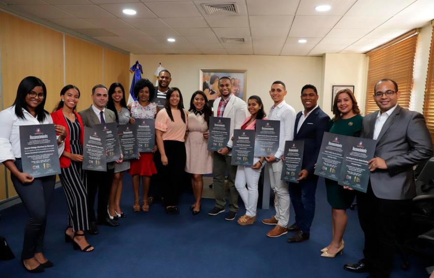 Ministerio de la Juventud abre convocatoria Premio Nacional de la Juventud 2020