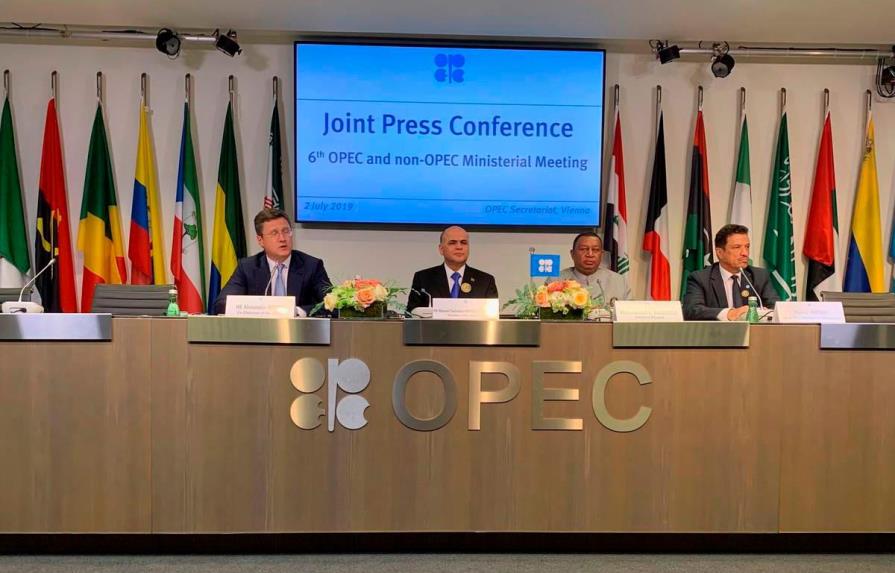 OPEP+ no logra acuerdo sobre petróleo, se aplazan negociaciones al lunes