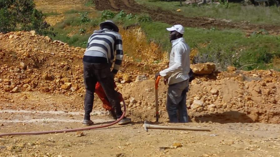 Medio Ambiente paraliza construcción de relleno sanitario en La Otra Banda Medio Ambiente paraliza construcción de relleno sanitario en La Otra Banda