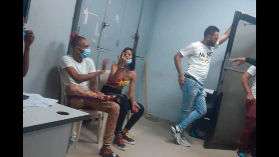 Apresan a “La Perversa” por ir a una fiesta masiva en Puerto Plata Apresan a “La Perversa” por ir a una fiesta masiva en Puerto Plata