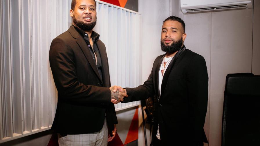 Lápiz Conciente firma con la disquera Vulcano Music Lápiz Conciente firma con la disquera Vulcano Music