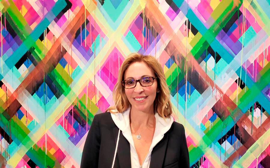 La responsable del Goldman Global Arts gallery, la promotora inmmobiliaria Jessica Goldman Srebnick, posa en el vecindario de Wynwood.