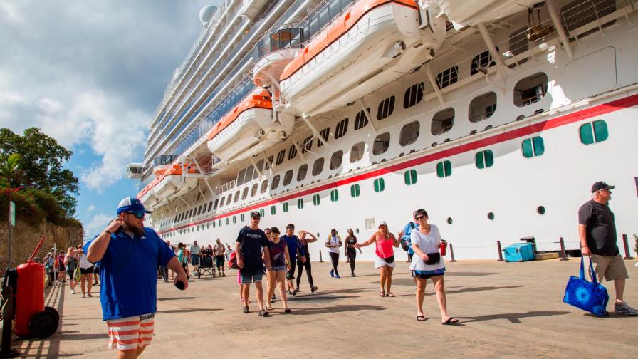 Investigan en Francia un crucero por su gestión de la COVID en el Caribe