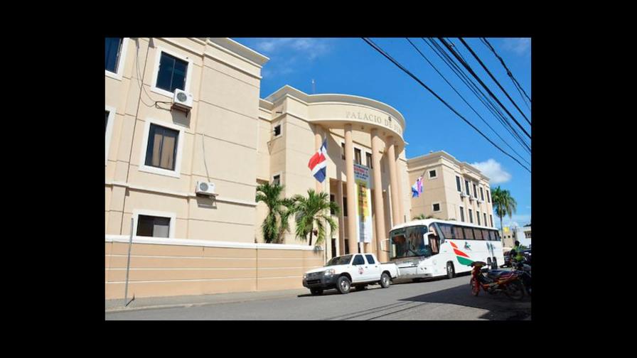 Solicitan 18 meses de prisión contra acusados robo accesorios de vehículos en La Vega