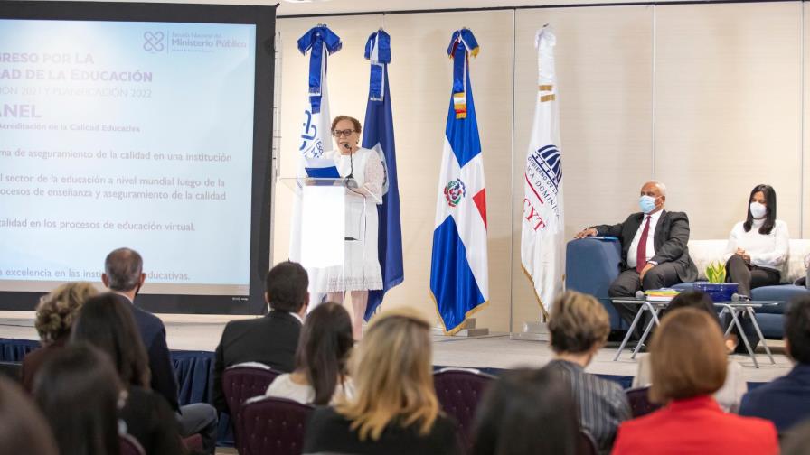 Germán Brito resalta valor de la formación académica para implementar el escalafón en el MP