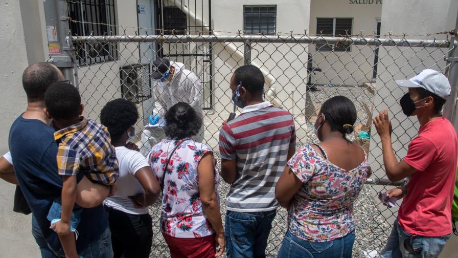 Contagios en grupos de 10 a 19 años representan el 16% de los casos de COVID-19