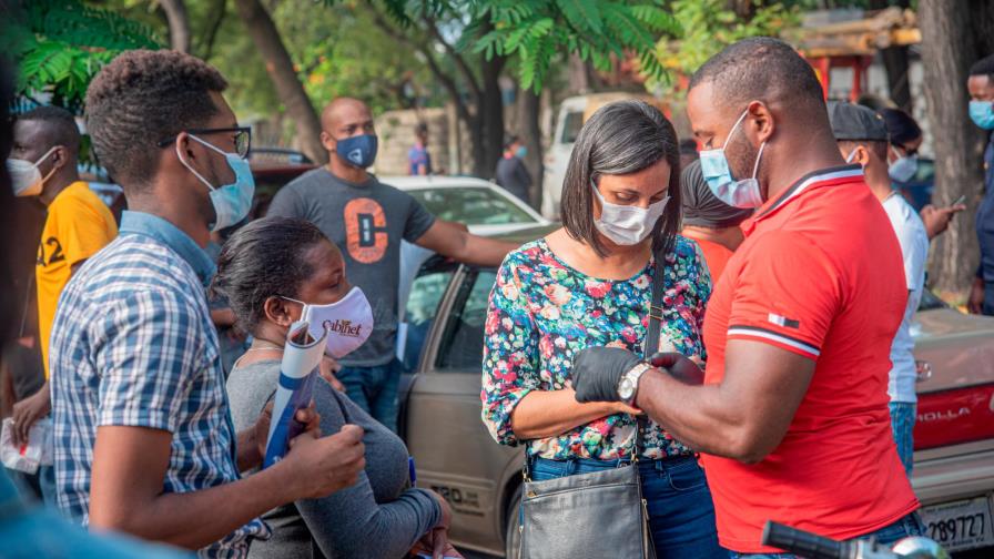 A 41 días del nuevo gobierno asumir funciones contagios por COVID-19 suman 24,288 casos