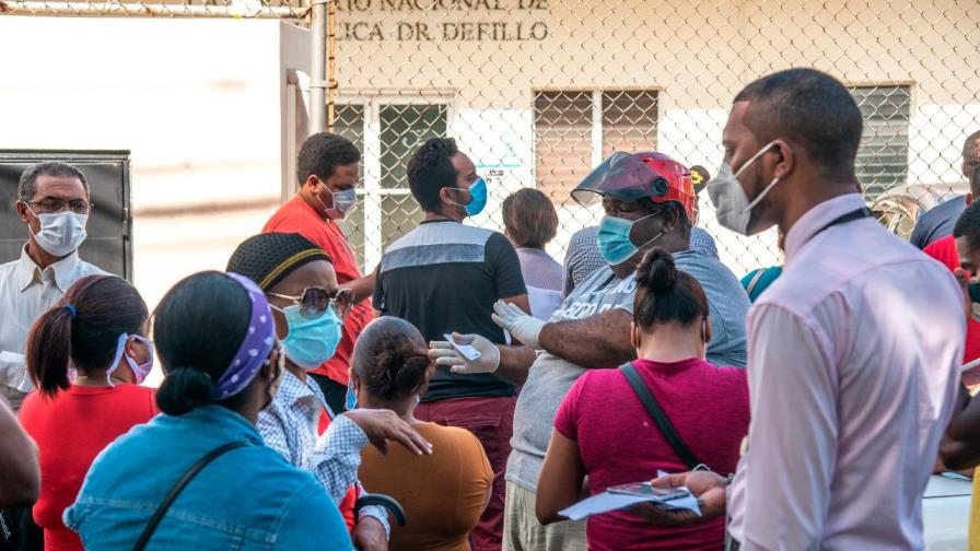 El Laboratorio Nacional, sin capacidad operativa para entregar resultados de PCR