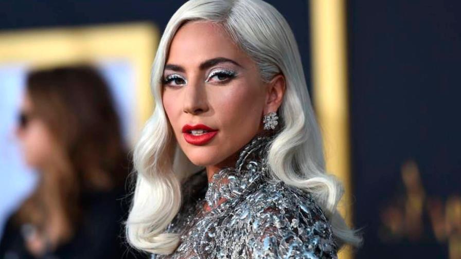Lady Gaga revisa sus más icónicos looks