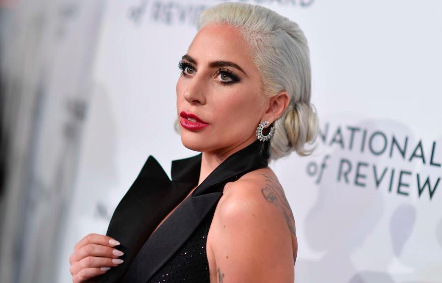 Lady Gaga retira su canción con R. Kelly tras acusaciones de abuso sexual