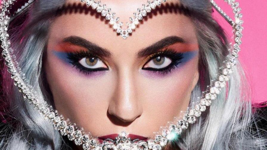 Lady Gaga lanza nuevas paletas de sombras para deslumbrar esta Navidad
