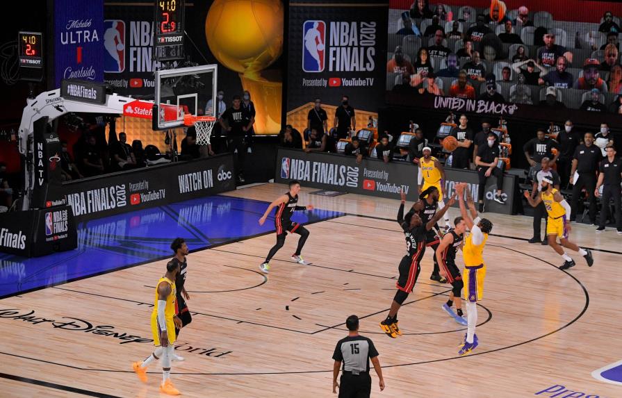 La NBA vuelve esta noche a transmitirse en China, después de un año